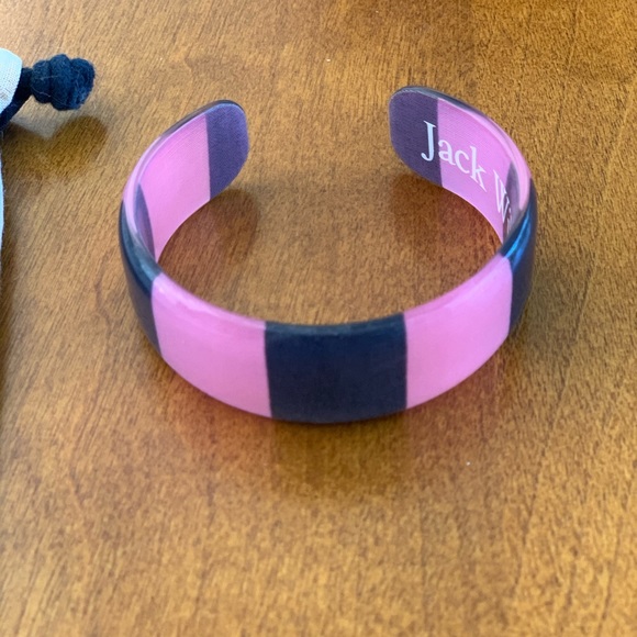 Jack Wills Acrylic Cuff Bracelet. - Picture 2 of 2